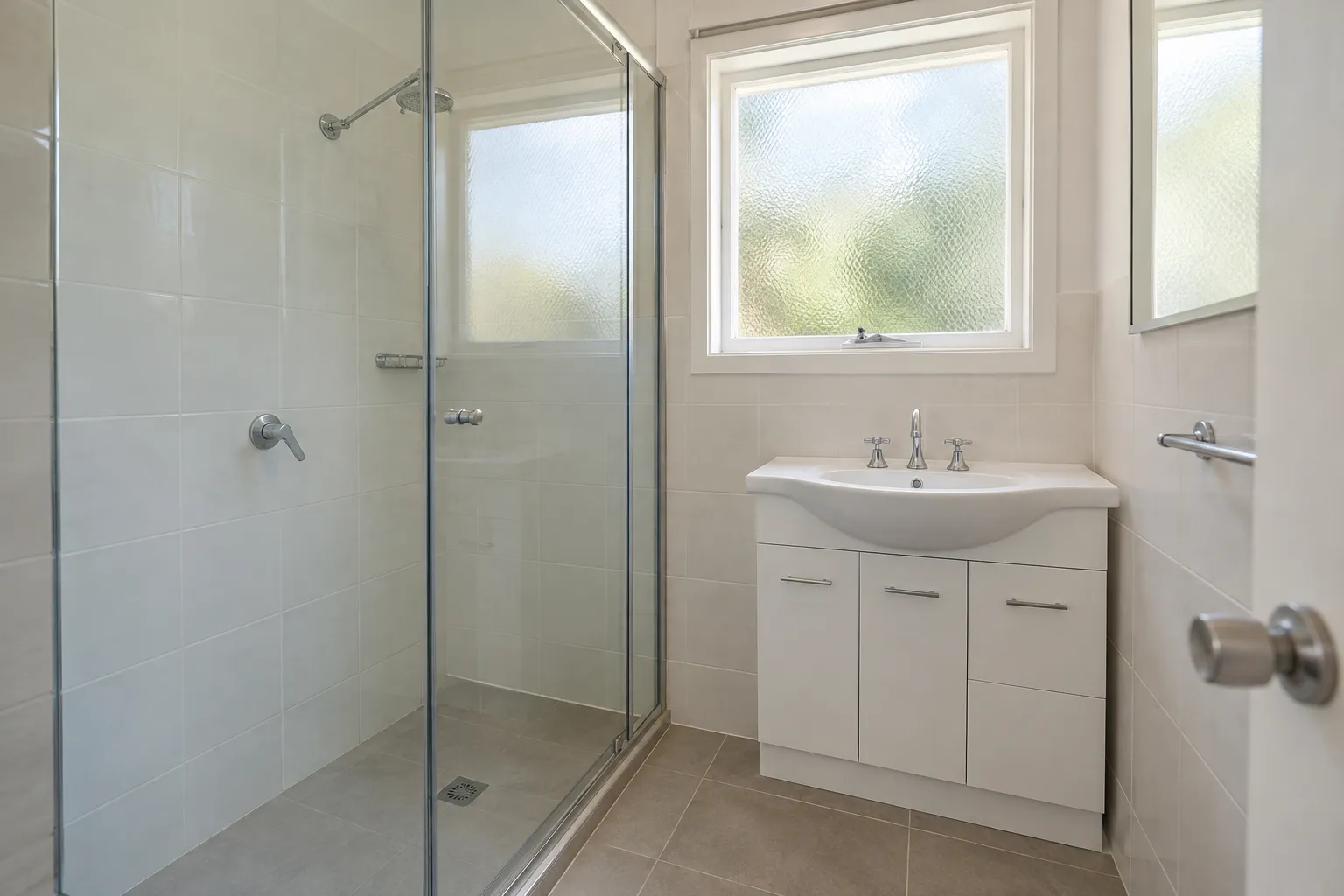 Illustrative clean rental bathroom for Fawkner house cleaning